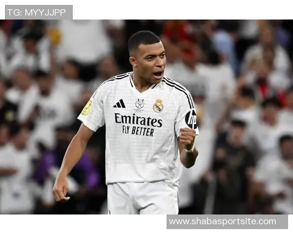 姆巴佩分享庆祝照片称国家德比胜利归球队活力无限展现精彩表现 姆巴佩分享庆祝照片称国家德比胜利归球队活力无限展现精彩表现