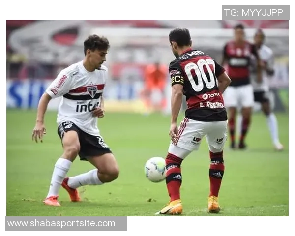 恩比德分享穿弗拉门戈球衣照片妻子巴西名模为其点赞引热议